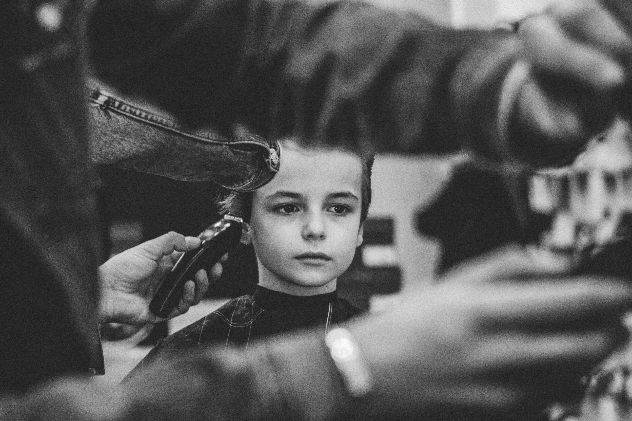 tommy-van-kessel-vDkQO0VVsIA-unsplash | T. Benjamin's Barber Shop & Shave Parlor